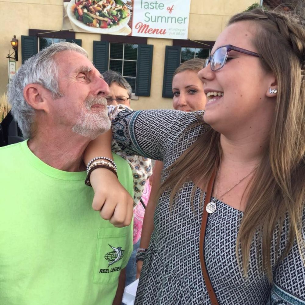 Meet your Posher, Claire